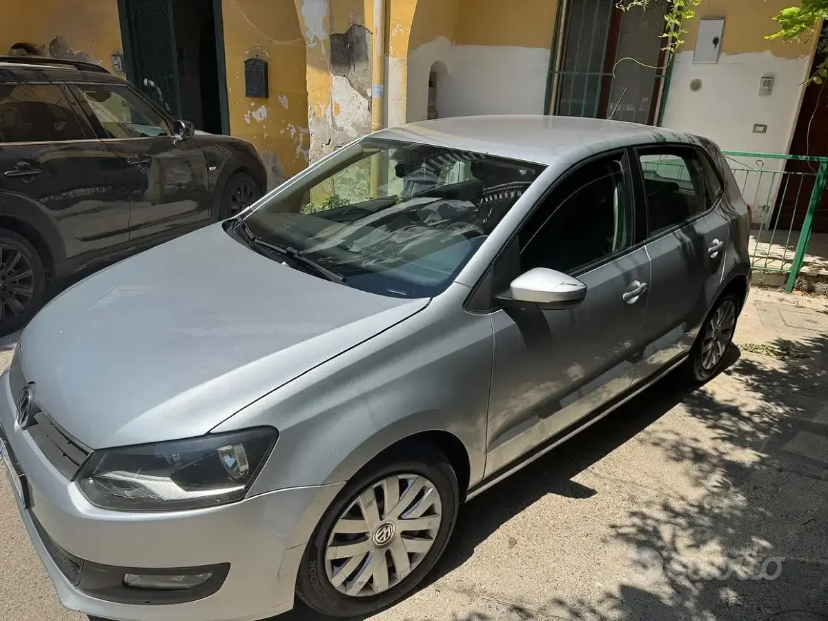 Usata VW Polo 69 CV (50 kW) 2011 Grigio Utilitaria
