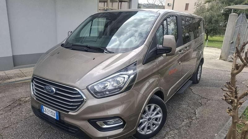 Usata Ford Tourneo Custom Titanium 185 CV (136 kW) 2020 Furgone