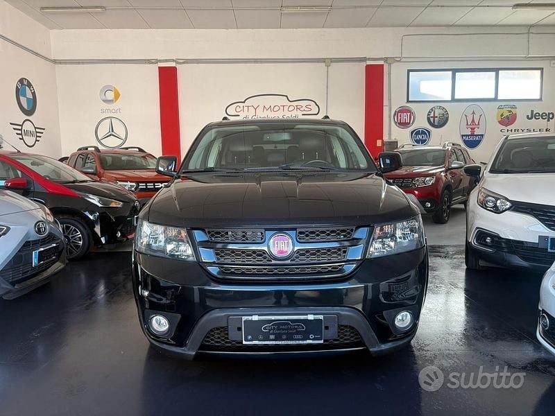 Usata Fiat Freemont Black Code 170 CV (125 kW) 2014 Nero SUV