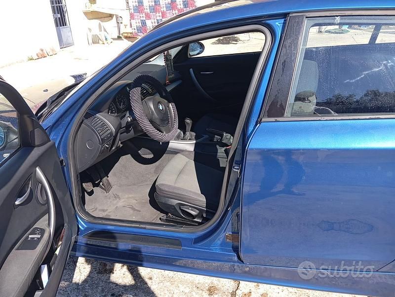 Usata BMW 116 116 CV (85 kW) 2006 Blu Utilitaria