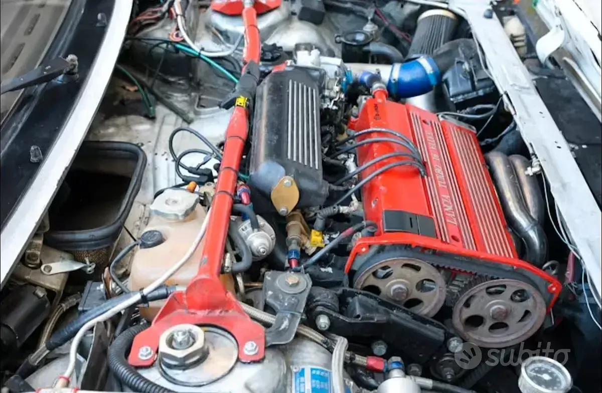 Usata Lancia Delta 196 CV (144 kW) 1990 Utilitaria