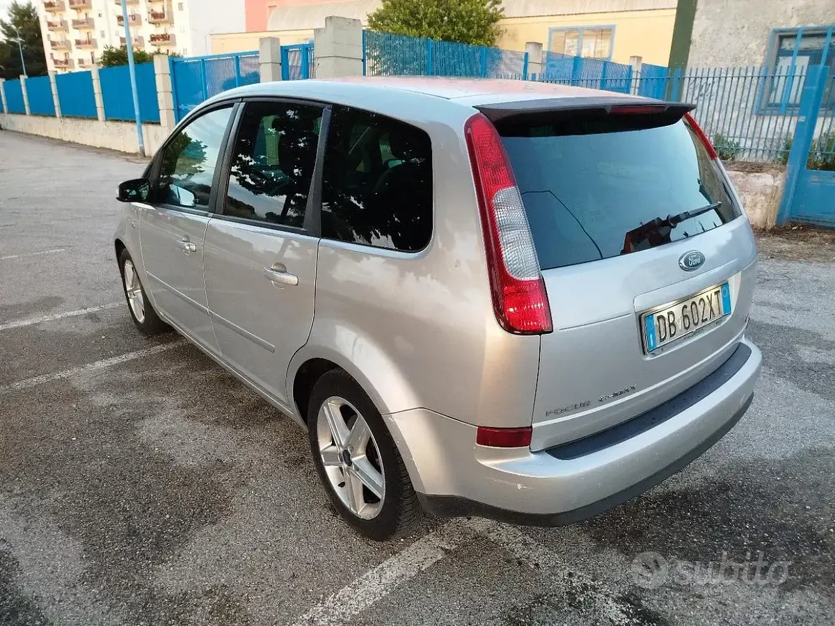 Usata Ford C-MAX Ghia 90 CV (66 kW) 2006 Monovolume