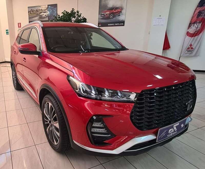 Rosso brillant Usata 2024 DR DR 7.0 SUV | 28.000 € (Buon prezzo) - Immagine 1/4