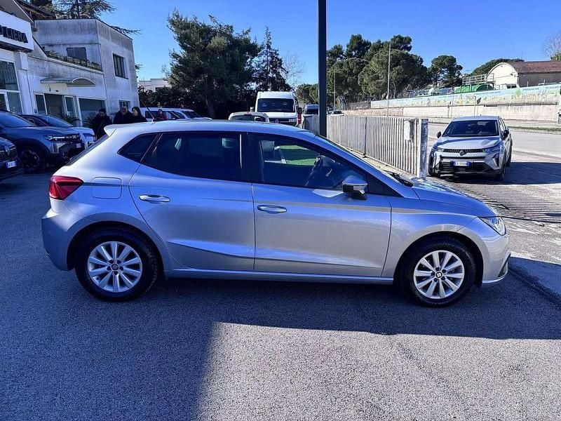 Usata Seat Ibiza Style 90 CV (66 kW) 2021 Argento Utilitaria