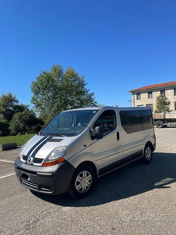 Usata 2005 Renault Traffic Monovolume | 10.900 € - Immagine 1/4