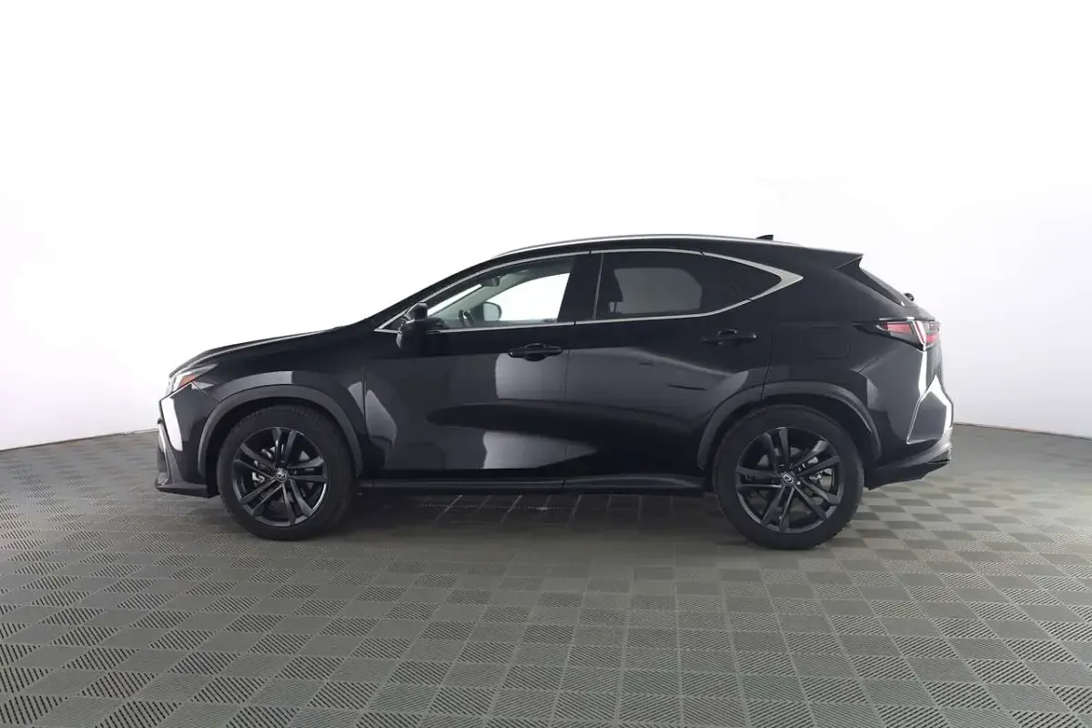 Usata Lexus NX350h 190 CV (139 kW) 2024 Nero SUV