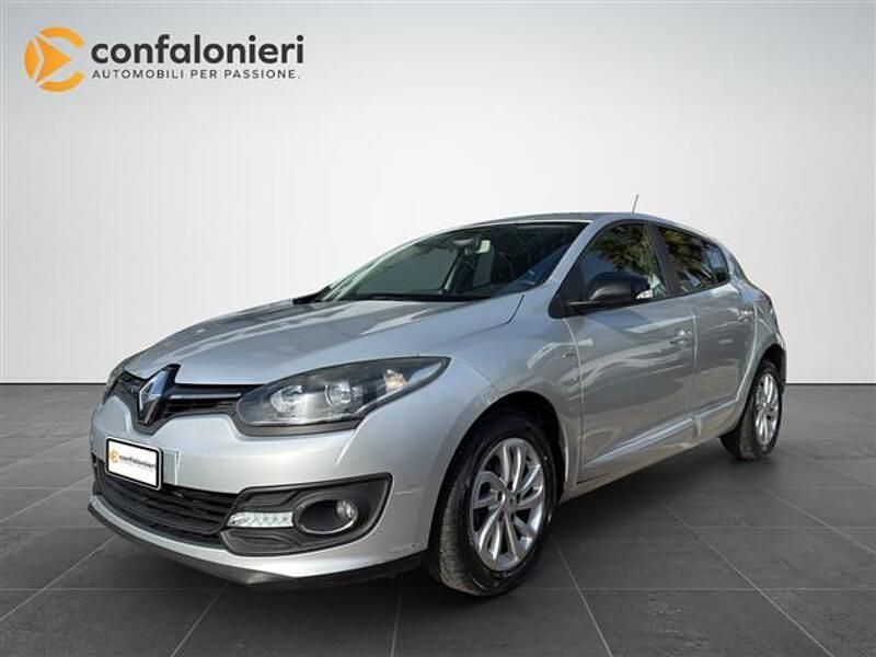 Usata Renault Mégane III LIMITED 110 CV (80 kW) 2015 Grigio chiaro