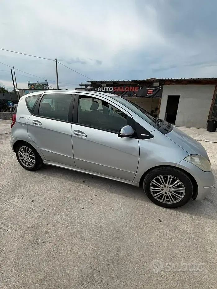 Usata Mercedes A180 Edition 109 CV (80 kW) 2009 Grigio Berlina