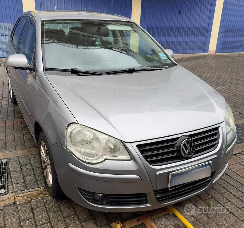 Usata VW Polo 64 CV (47 kW) 2008 Grigio Utilitaria