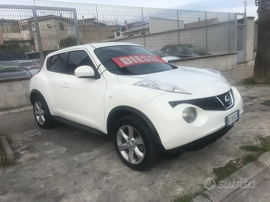 Usata Nissan Juke Tekna 110 CV (80 kW) 2011 Bianco SUV