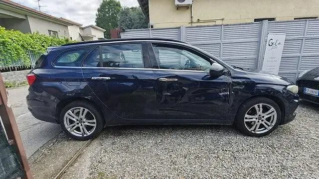 Usata Fiat Tipo Cross 120 CV (88 kW) 2016 Blu Station wagon