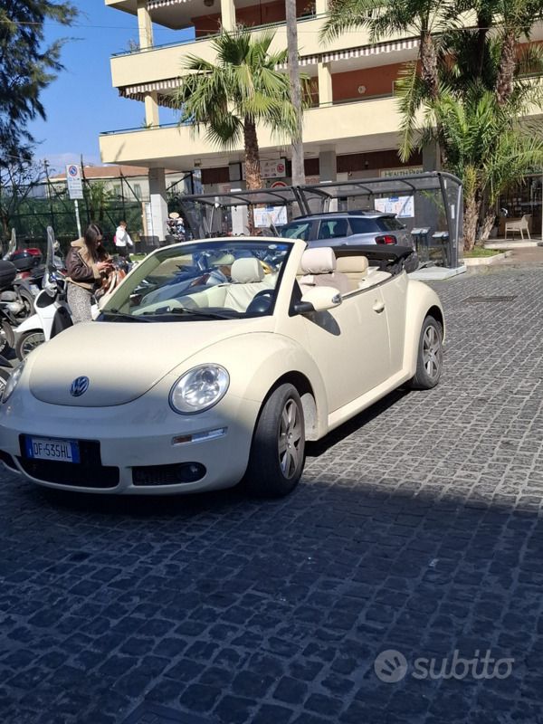 Usata VW Beetle 105 CV (77 kW) 2007 Bianco Cabrio