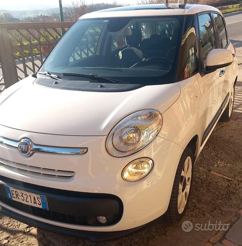 Usata Fiat 500L Living 95 CV (69 kW) 2013 Bianco Monovolume