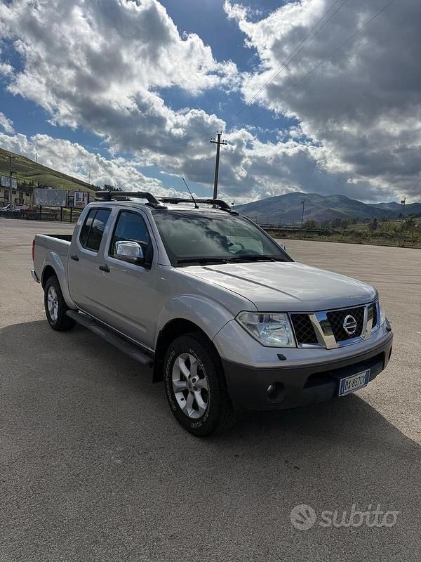 Usata Nissan Navara 171 CV (125 kW) 2009 Argento Pick-up