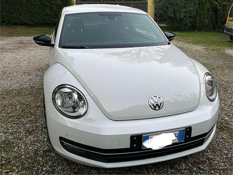 Usata VW Beetle Sport 200 CV (147 kW) 2014 Bianco Utilitaria