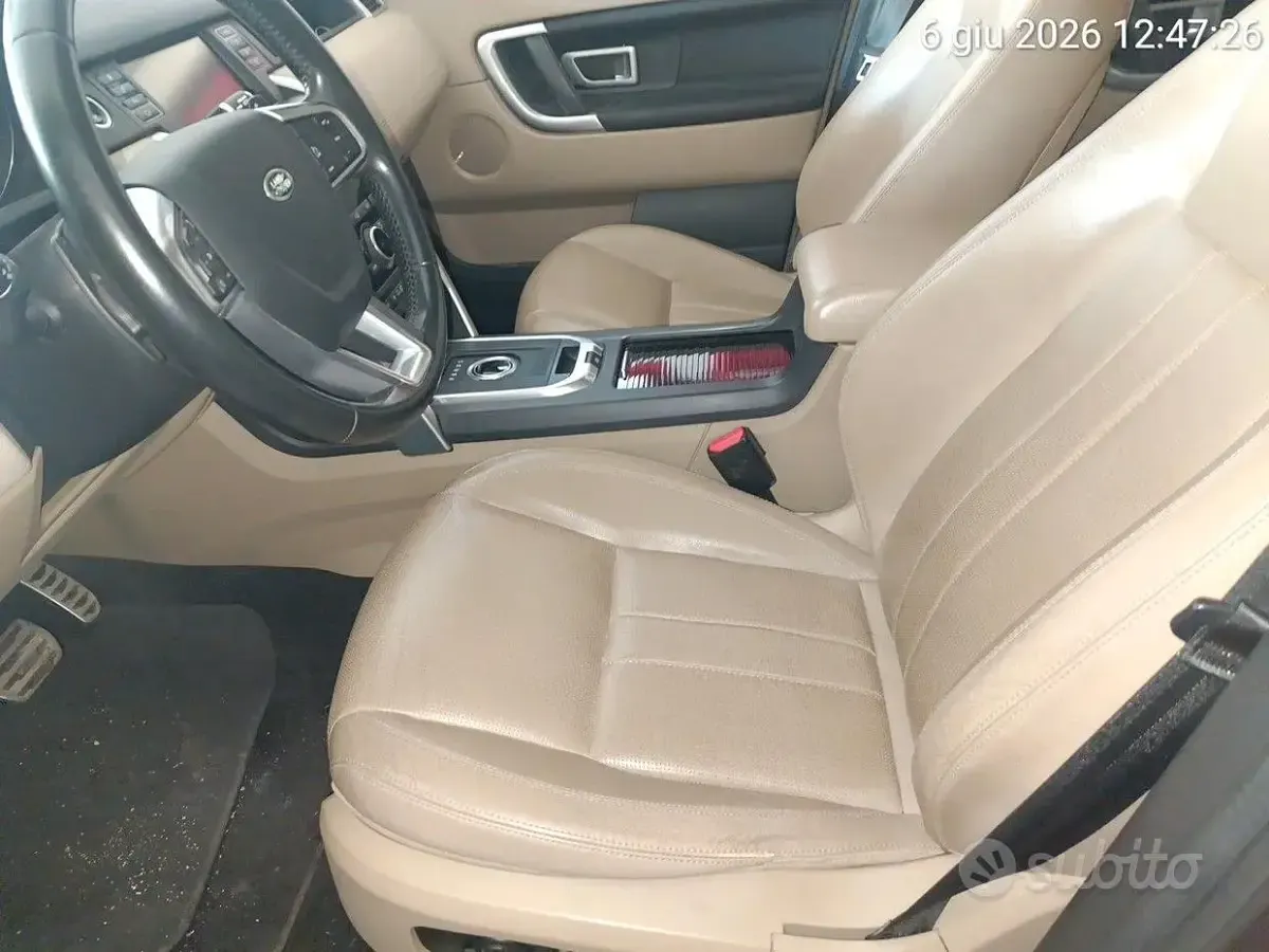 Usata Land Rover Discovery Sport 179 CV (131 kW) 2016 Marrone SUV