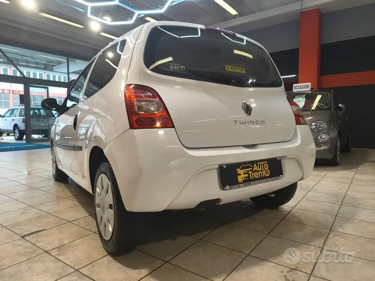 Usata Renault Twingo Dynamique 58 CV (42 kW) 2010 Bianco Utilitaria