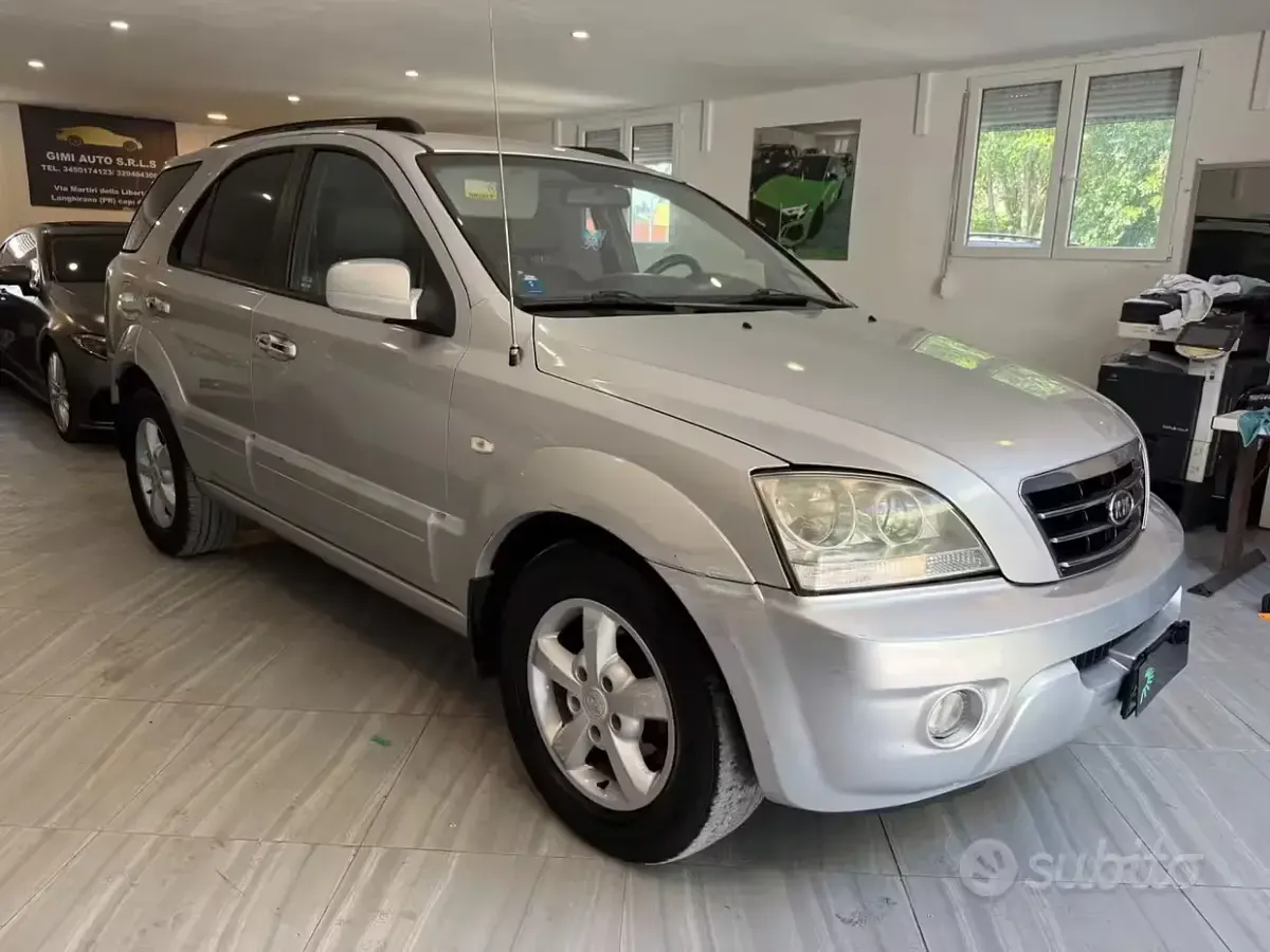 Usata Kia Sorento 170 CV (125 kW) 2007 Grigio SUV