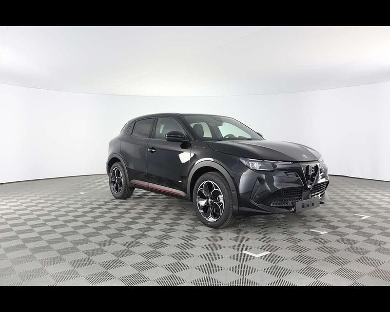 Nuova Alfa Romeo Junior Edizione Speciale 61 kW (84 CV) 2026 Nero tortona SUV