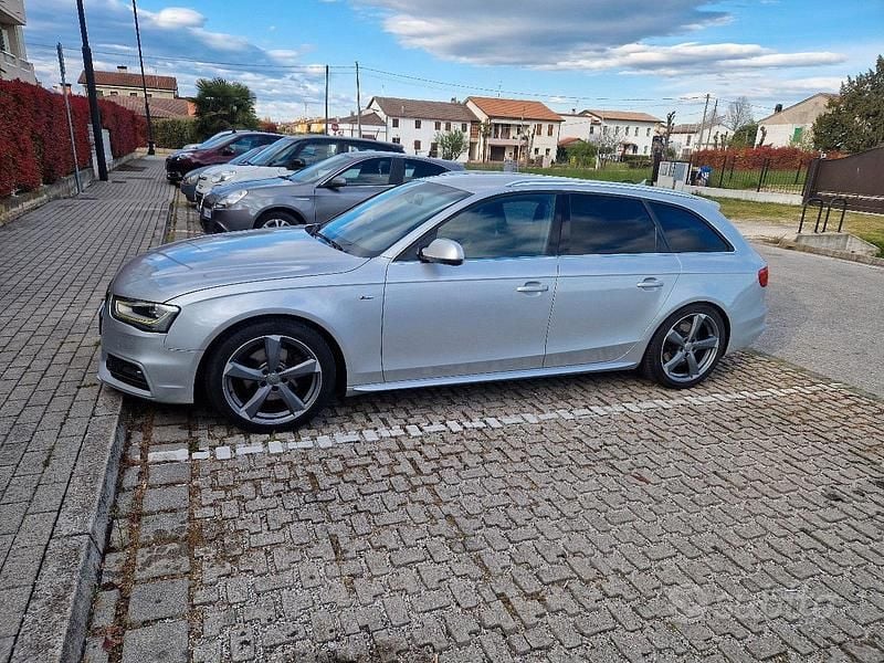 Usata Audi A4 177 CV (130 kW) 2017 Grigio Station wagon