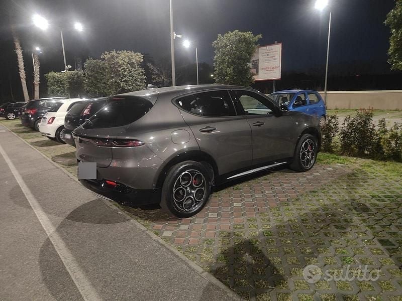 Usata Alfa Romeo Tonale Ti 131 CV (96 kW) 2022 Grigio SUV