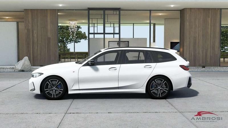 Nuova BMW M340 M Sport 374 CV (275 kW) 2025 Alpin white pastello Berlina