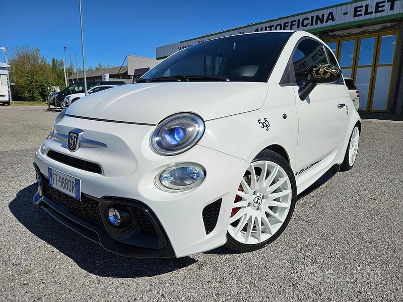 Usata Abarth 595 145 CV (106 kW) 2018 Bianco SUV