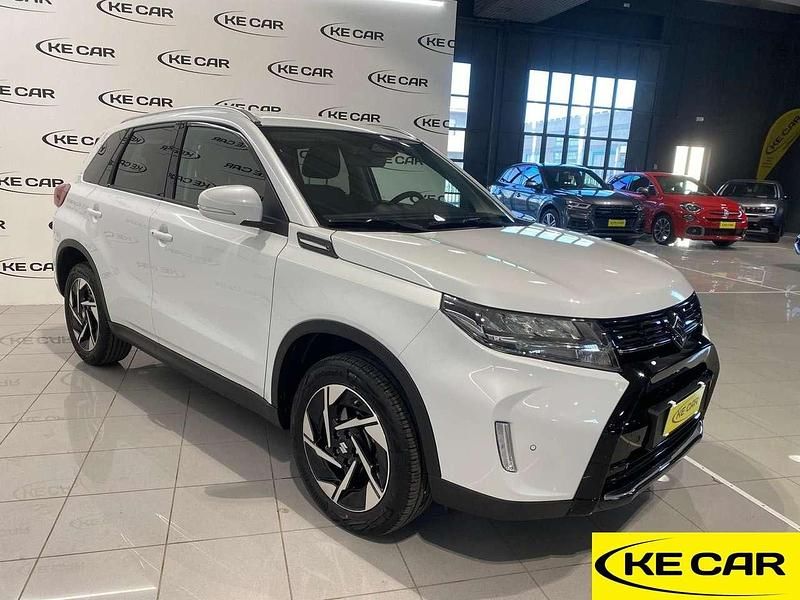 Usata Suzuki Vitara 110 CV (80 kW) 2025 Bianco SUV