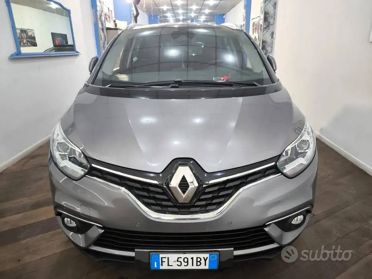 Usata Renault Grand Scénic IV Intens 110 CV (80 kW) 2017 Grigio Monovolume