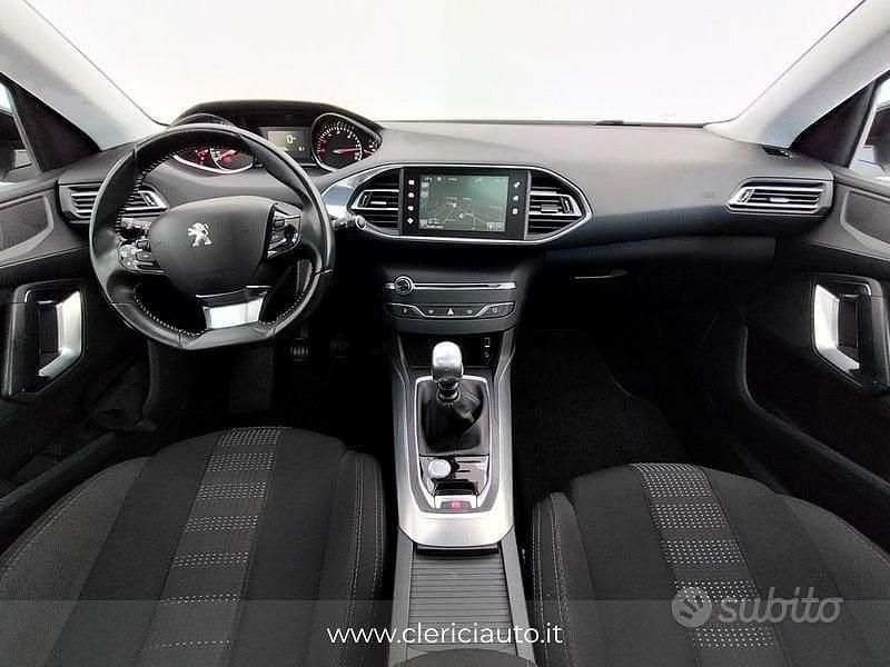 Occasion Peugeot 308 Allure 150 ch (110 kW) 2015 Gris Break