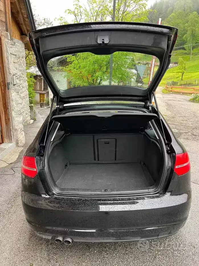 Usata Audi A3 140 CV (102 kW) 2010 Nero Utilitaria