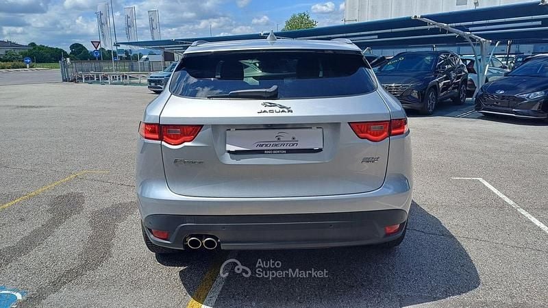 Usata Jaguar F-Pace Prestige 179 CV (131 kW) 2017 Argento SUV