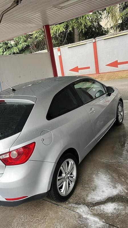 Usata Seat Ibiza 69 CV (50 kW) 2009 Grigio Coupé