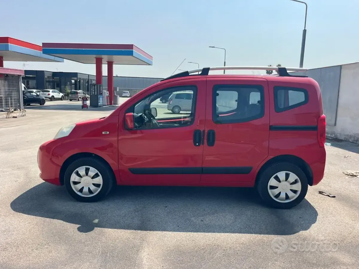 Usata Fiat Qubo Dynamic 75 CV (55 kW) 2012 Rosso Monovolume