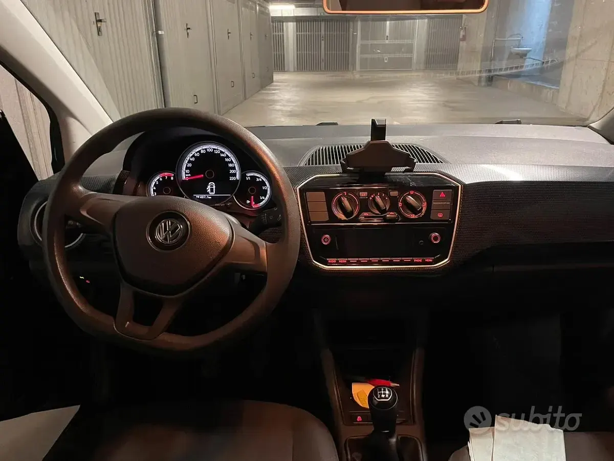 Usata VW up! 2017 Nero Utilitaria