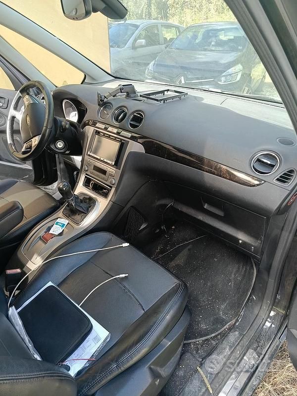 Usata Ford Galaxy 145 CV (106 kW) 2007 Nero Monovolume