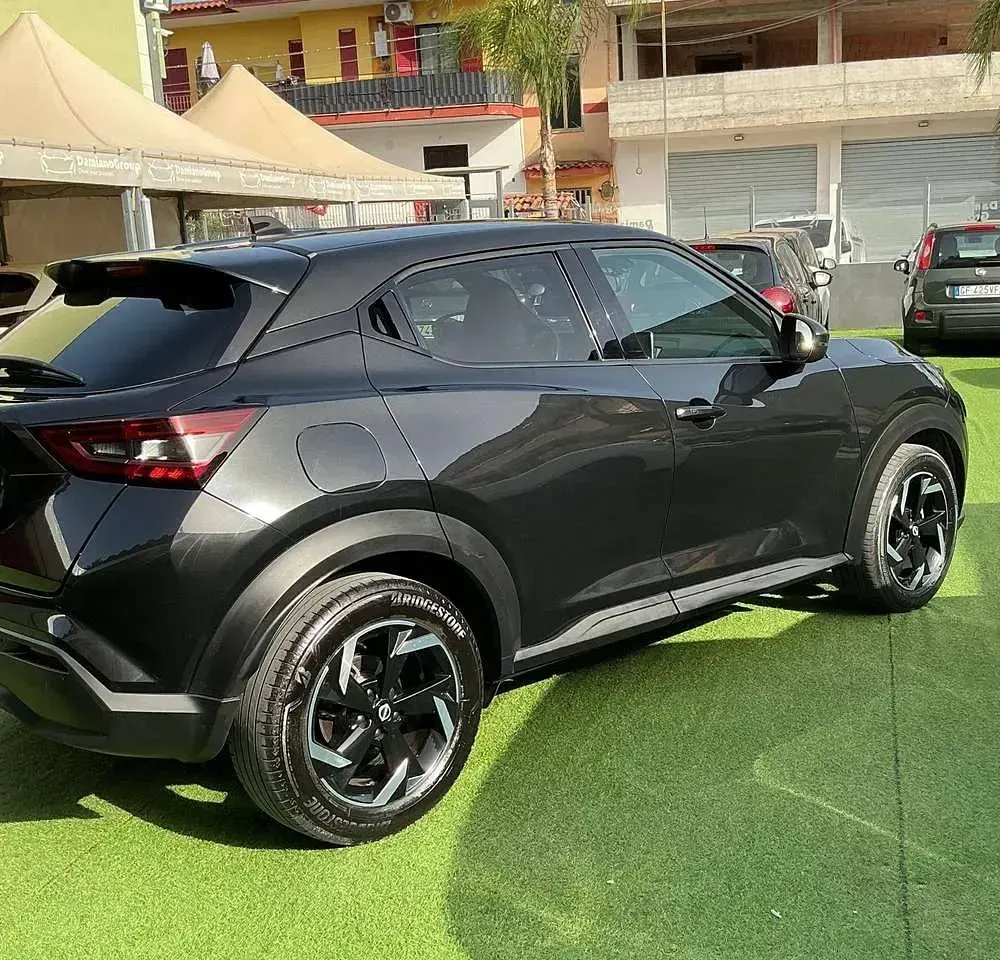 Usata Nissan Juke N-Connecta 114 CV (83 kW) 2022 Nero SUV