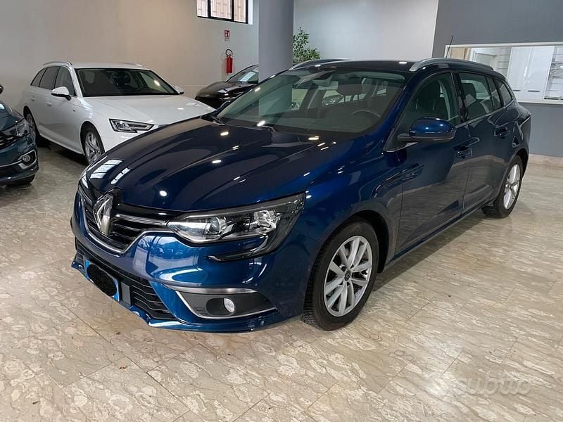 Usata Renault Mégane GrandTour Business 115 CV (84 kW) 2020 Blu Station wagon