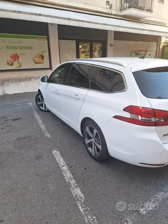 Usata Peugeot 308 SW 150 CV (110 kW) 2016 Bianco Station wagon