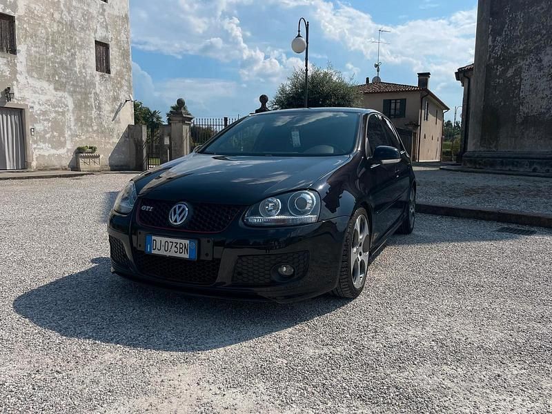 Nero Usata 2007 VW Golf V Edition Due volumi | 8500 € - Immagine 1/4