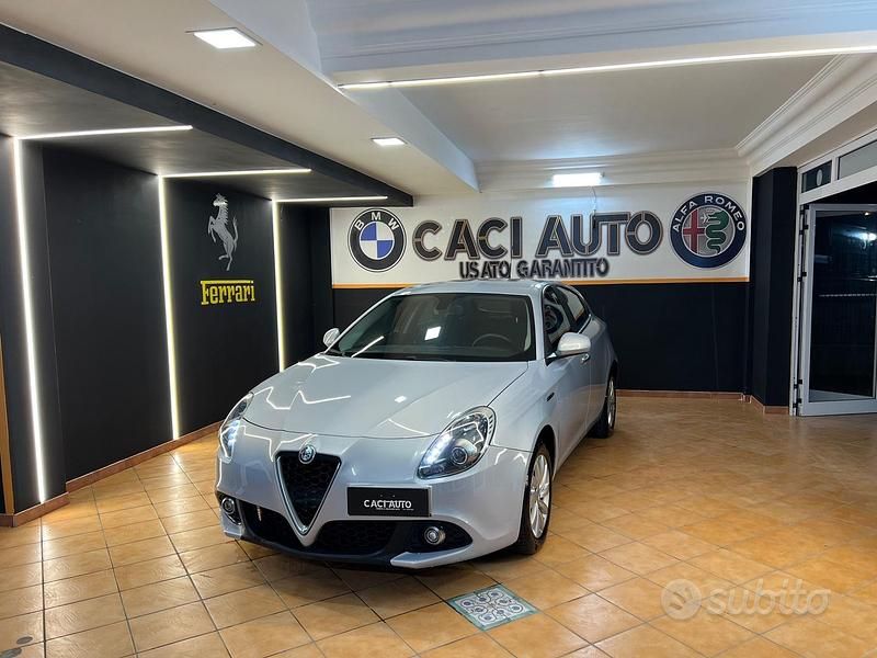 Usata Alfa Romeo Giulietta 120 CV (88 kW) 2017 Grigio Berlina
