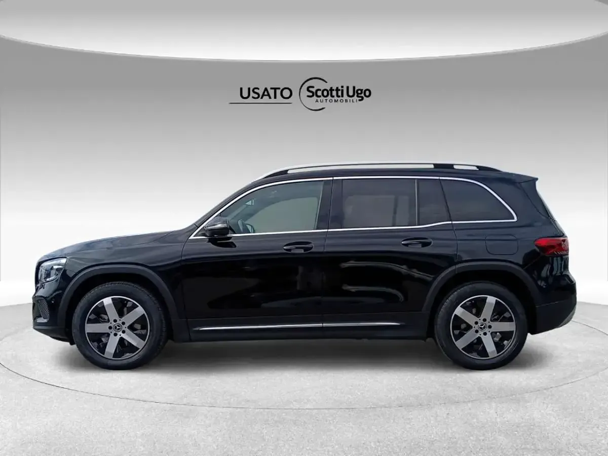 Usata Mercedes GLB180 116 CV (85 kW) 2020 0e nero mito metallizzato SUV
