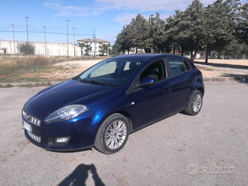 Usata 2010 Fiat Bravo Due volumi | 4500 € (Molto cara) - Immagine 1/4