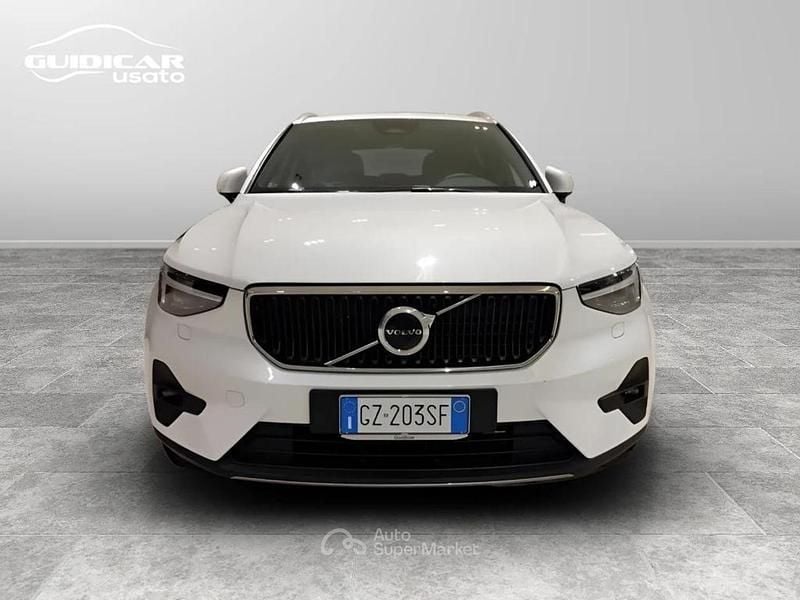 Usata Volvo XC40 Core 163 CV (119 kW) 2025 Bianco SUV
