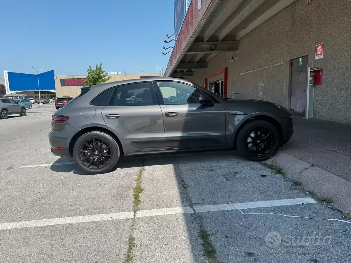 Usata Porsche Macan 250 CV (183 kW) 2014 Grigio SUV