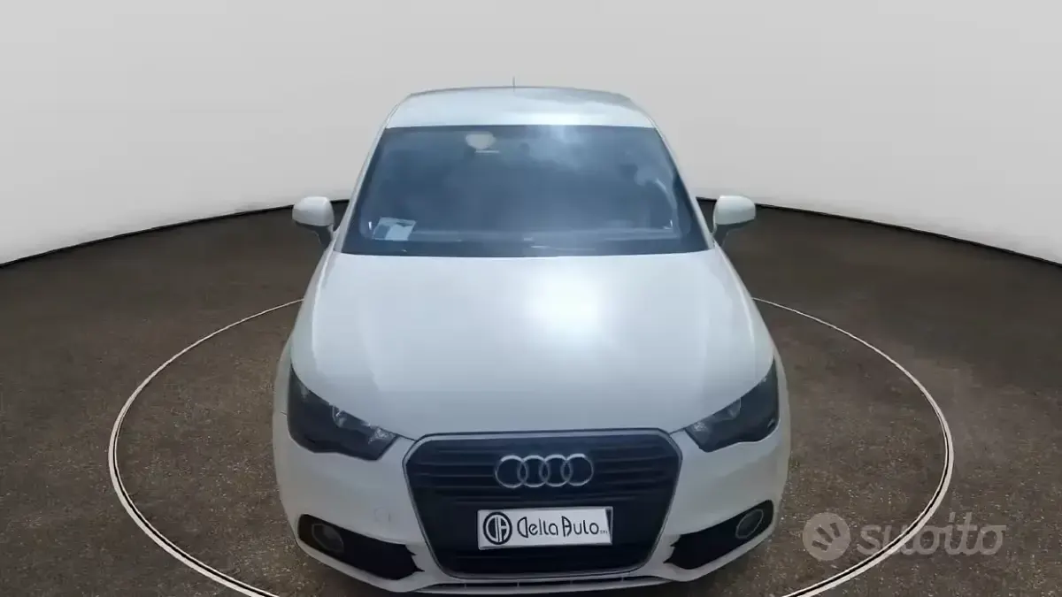 Usata Audi A1 Ambition 105 CV (77 kW) 2011 Bianco Utilitaria