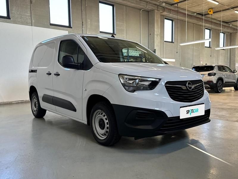 Usata Opel Combo Edition 102 CV (75 kW) 2023 Bianco Berlina