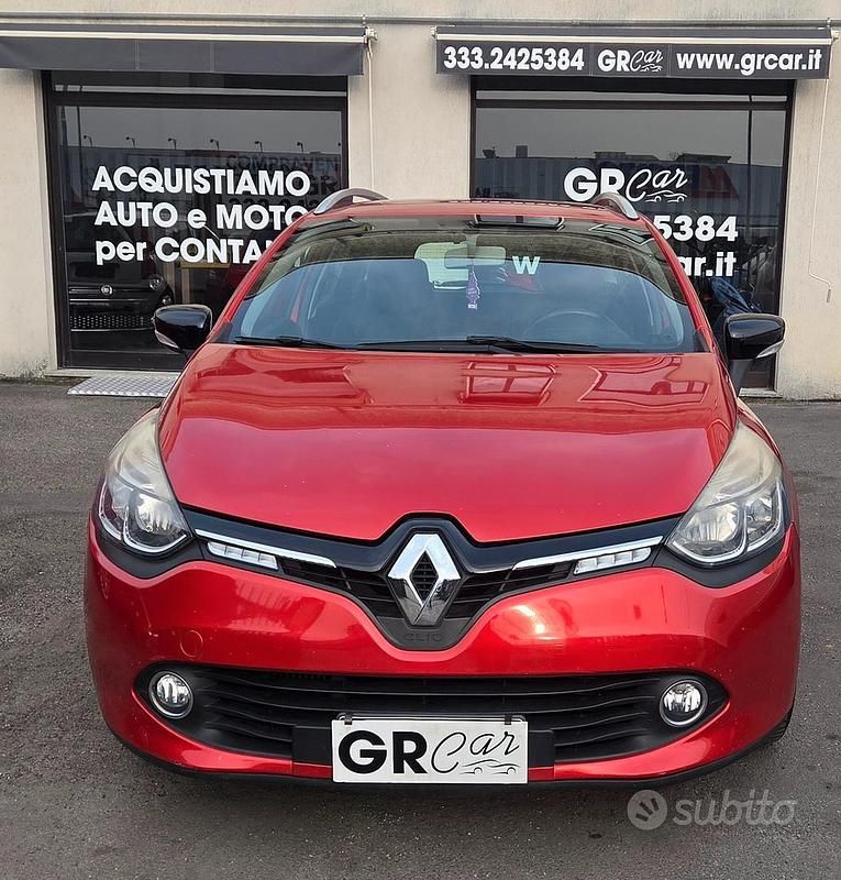 Usata Renault Clio GrandTour 75 CV (55 kW) 2013 Rosso Station wagon