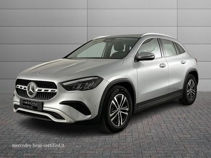 Usata Mercedes GLA180 Advanced 116 CV (85 kW) 2025 Argento SUV