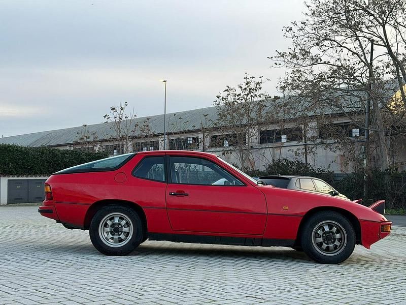 Usata Porsche 924 125 CV (91 kW) 1982 Rosso Coupé